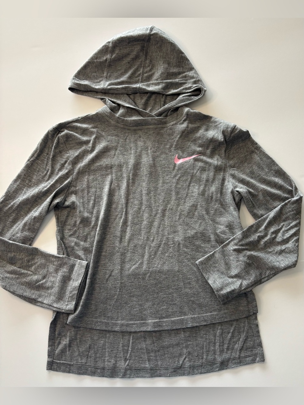 Nike girls youth medium long sleeve hooded grey shirt with logo